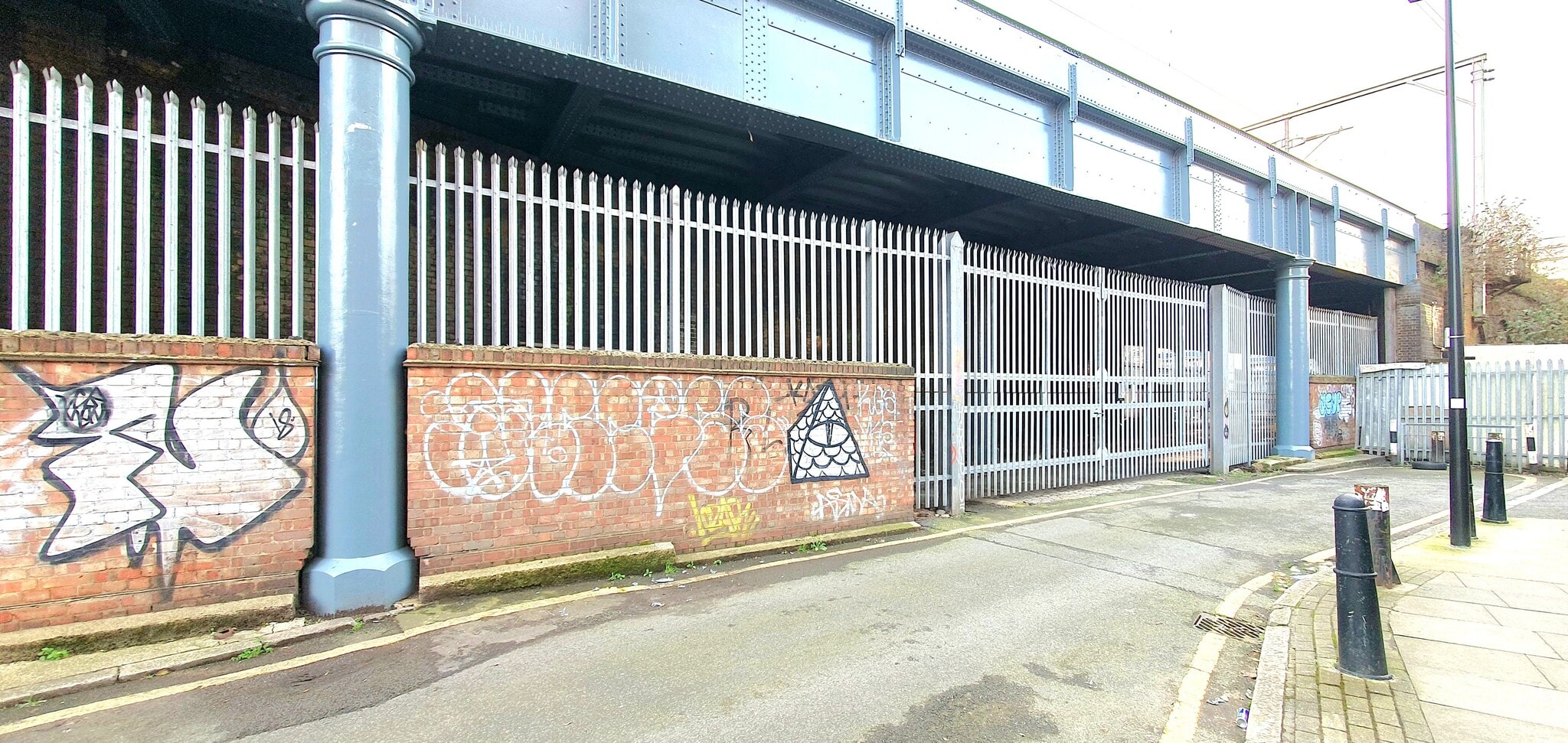 Hadleigh St, Londres à louer Photo du bâtiment- Image 1 de 12