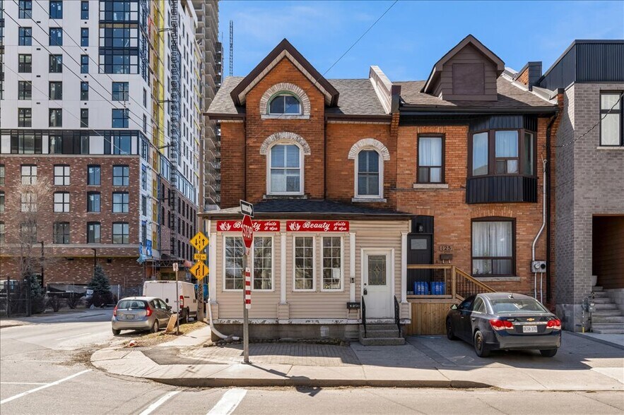 123 Market St, Hamilton, ON à vendre - Photo principale - Image 1 de 1