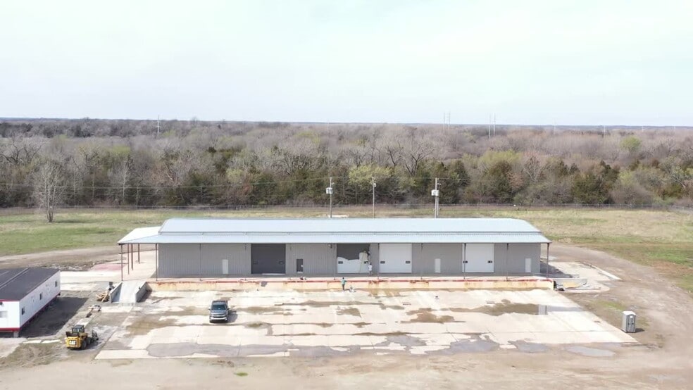 3600 NW Lawton Rd, Columbus, KS à louer - Vidéo aérienne - Image 2 de 25