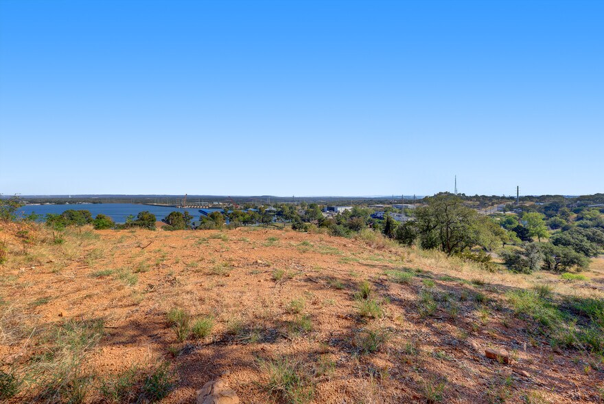 0000 Duchess Dell Lot 5B, Cottonwood Shores, TX à vendre - Photo du bâtiment - Image 2 de 3