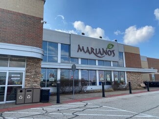 Plus de détails pour 1600 N Milwaukee Ave, Vernon Hills, IL - Commerce de détail à louer