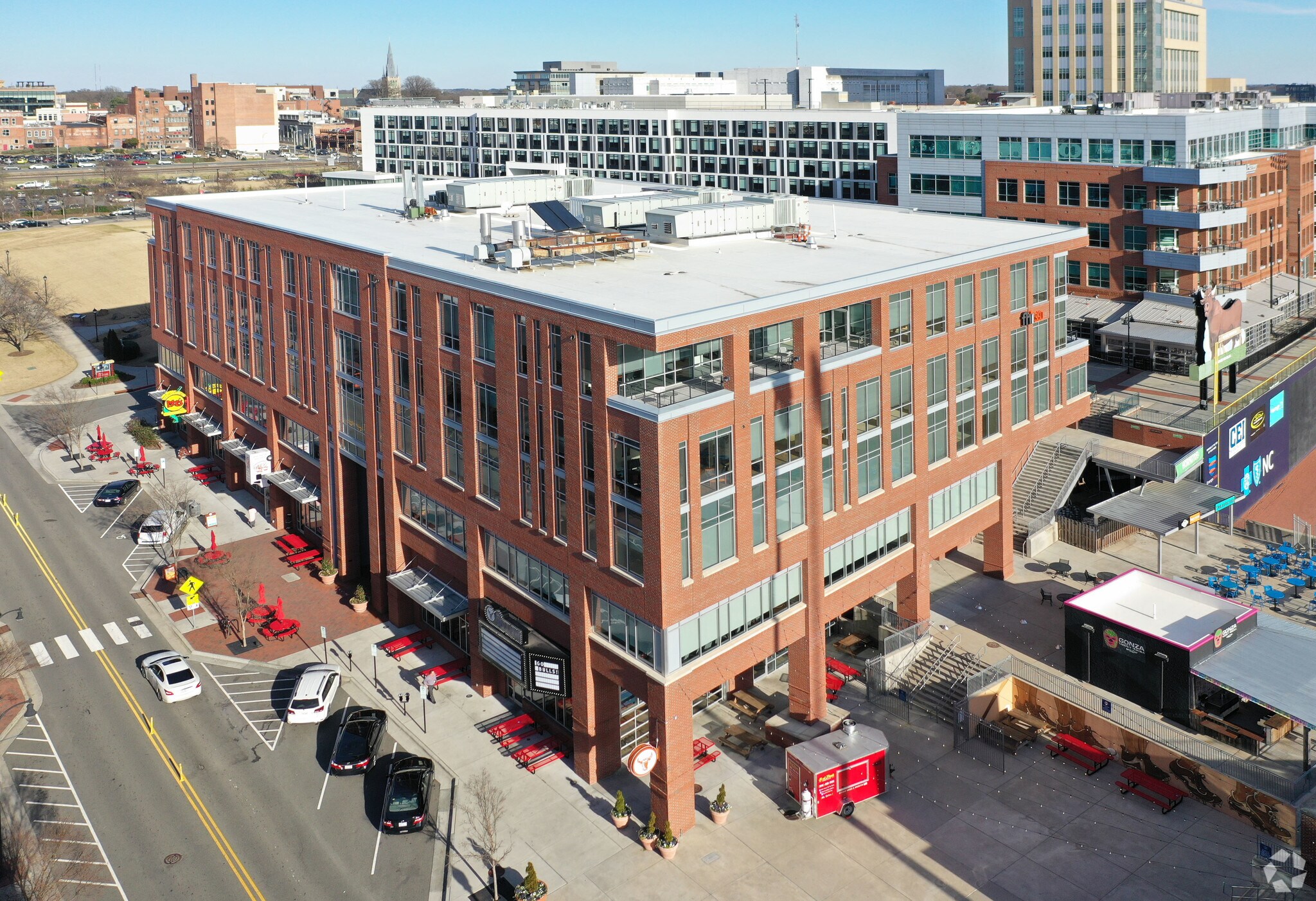 359 Blackwell St, Durham, NC à louer Photo du bâtiment- Image 1 de 17