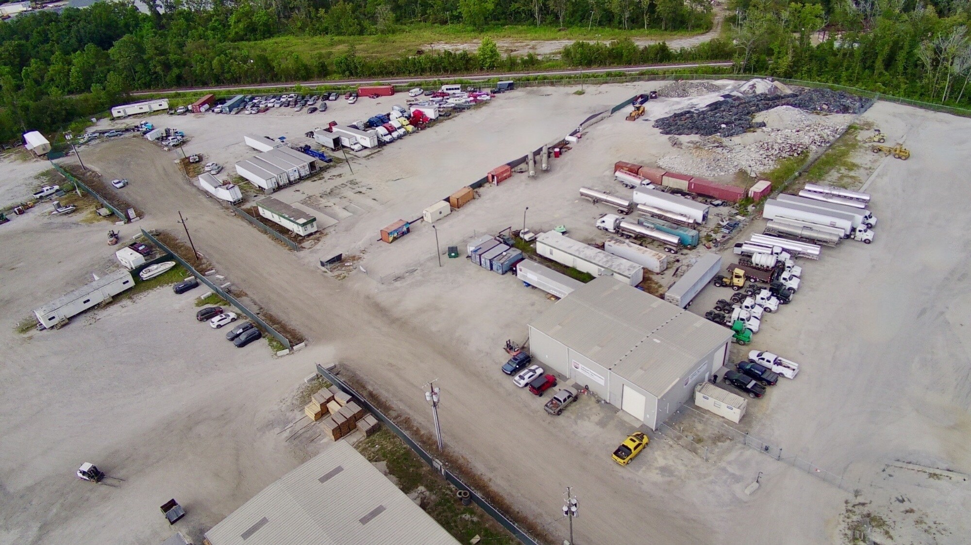 289 Telfair Rd, Savannah, GA à louer Photo du bâtiment- Image 1 de 5