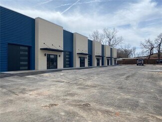 Plus de détails pour 1005 N Bloomington St, Lowell, AR - Local d'activités à louer