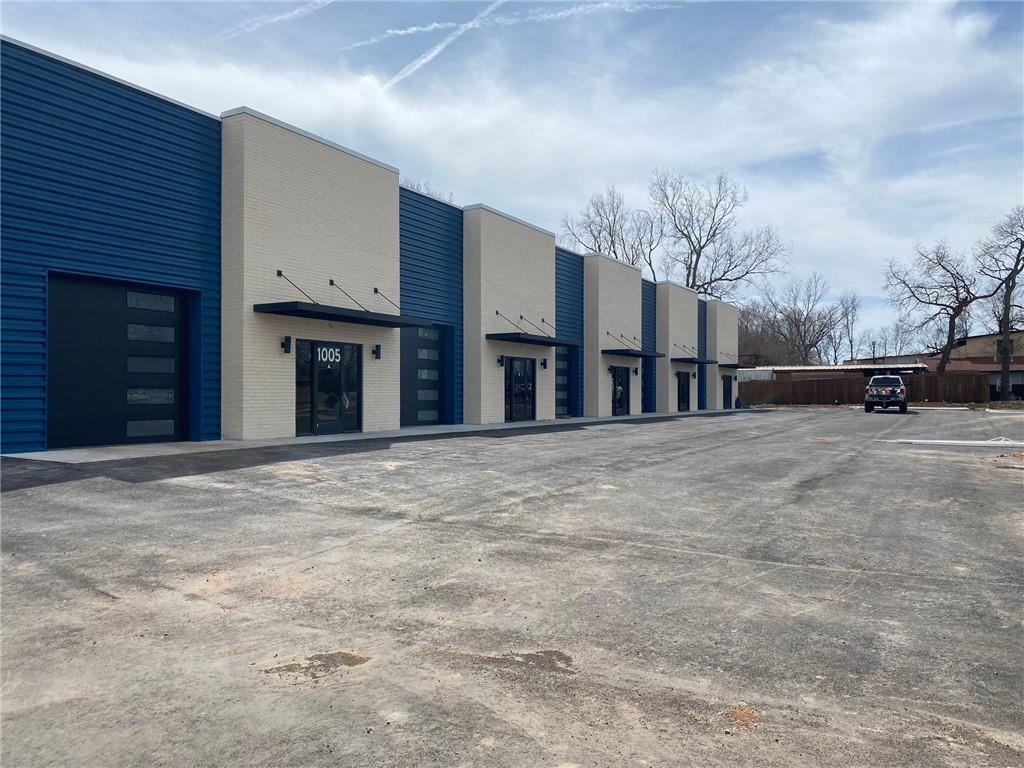 1005 N Bloomington St, Lowell, AR for lease Building Photo- Image 1 of 4