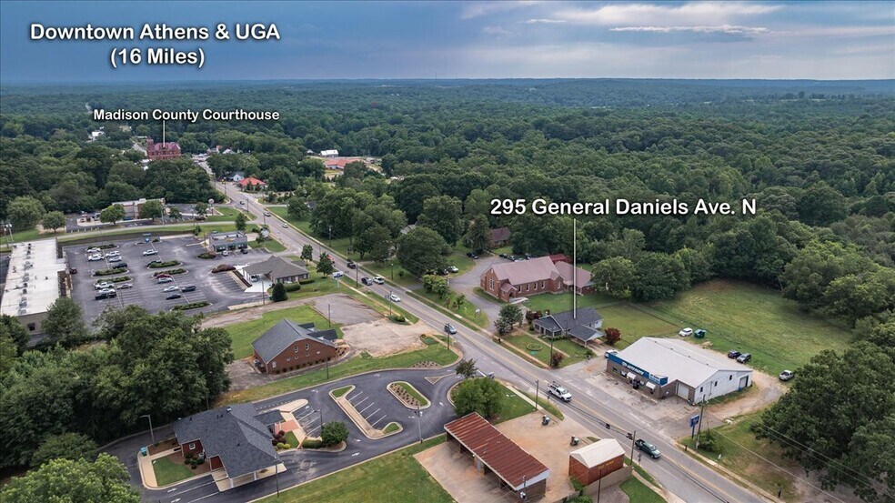 317 General Daniel Ave N, Danielsville, GA à vendre - Photo du bâtiment - Image 3 de 73