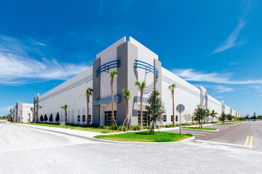 1240-1270 NE 48th St, Pompano Beach, FL à louer - Photo du bâtiment - Image 1 de 8