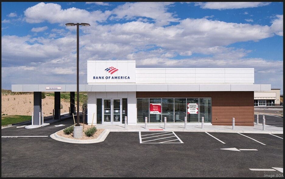 2284 East Beltline Avenue Northeast, Grand Rapids, MI for sale - Building Photo - Image 3 of 3