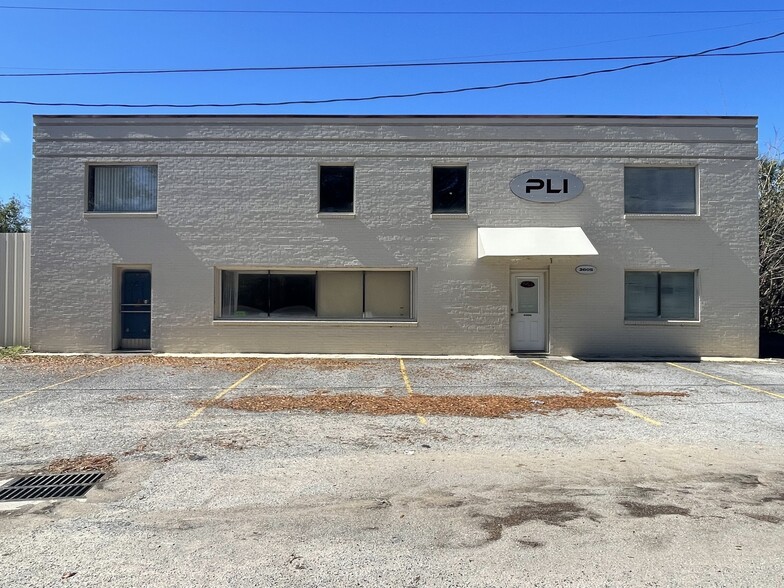 3605 N Davis Hwy, Pensacola, FL for lease - Building Photo - Image 2 of 116