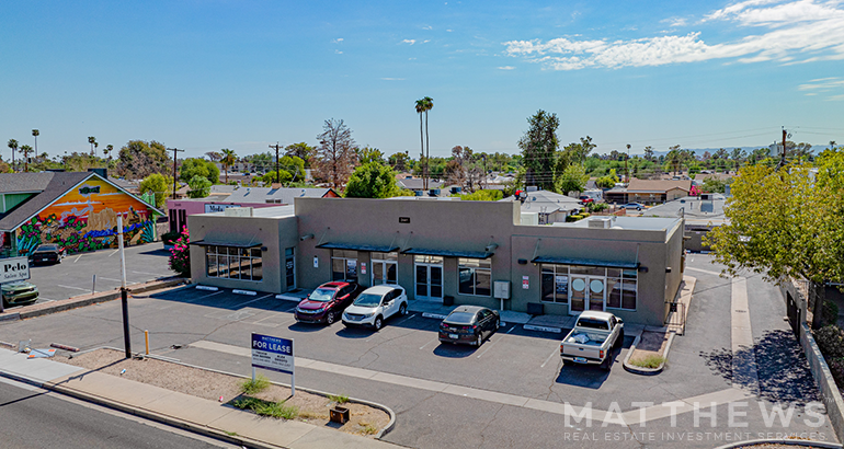 2441 E Indian School Rd, Phoenix, AZ à vendre - Photo du b timent - Image 1 de 4