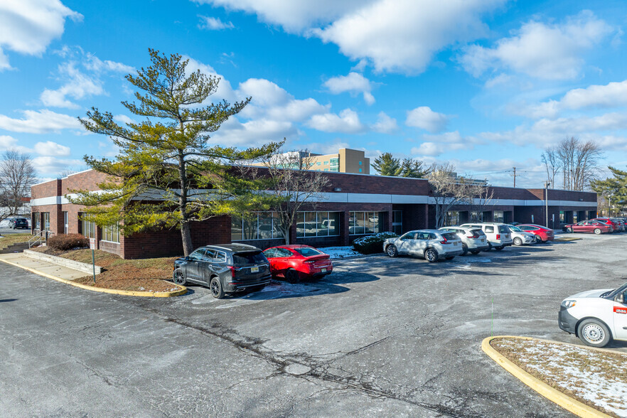 532 Fellowship Rd, Mount Laurel, NJ for sale - Building Photo - Image 2 of 13