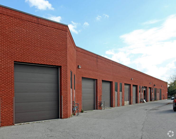 470 N Rivermede Rd, Vaughan, ON for lease - Building Photo - Image 2 of 6