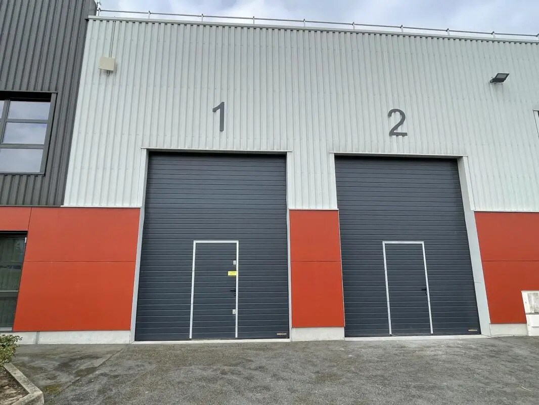 Industrial in Gellainville for lease Building Photo- Image 1 of 13