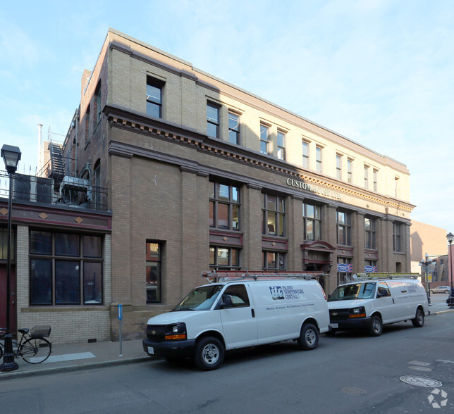 517 Fort St, Victoria, BC for lease - Building Photo - Image 3 of 4