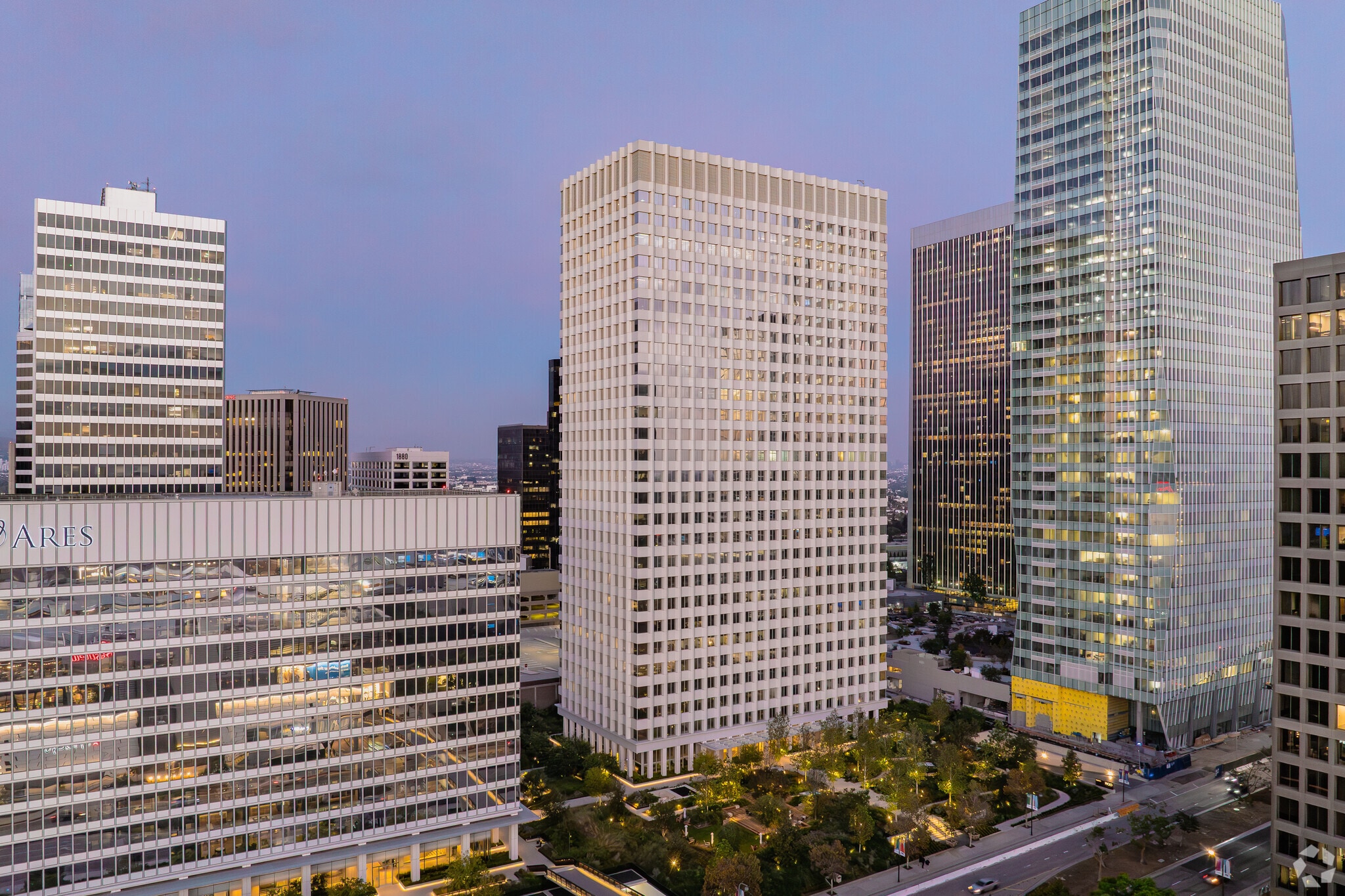 1900 Avenue of the Stars, Los Angeles, CA 90067-6027 Ave, Los Angeles, CA for lease Primary Photo- Image 1 of 14