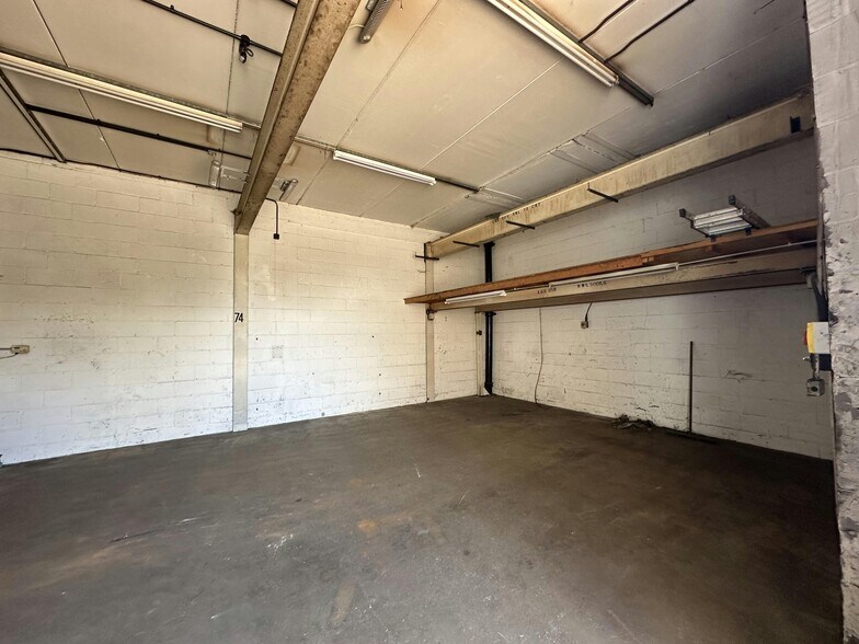 Thame Rd, Haddenham à louer - Photo du bâtiment - Image 2 de 6