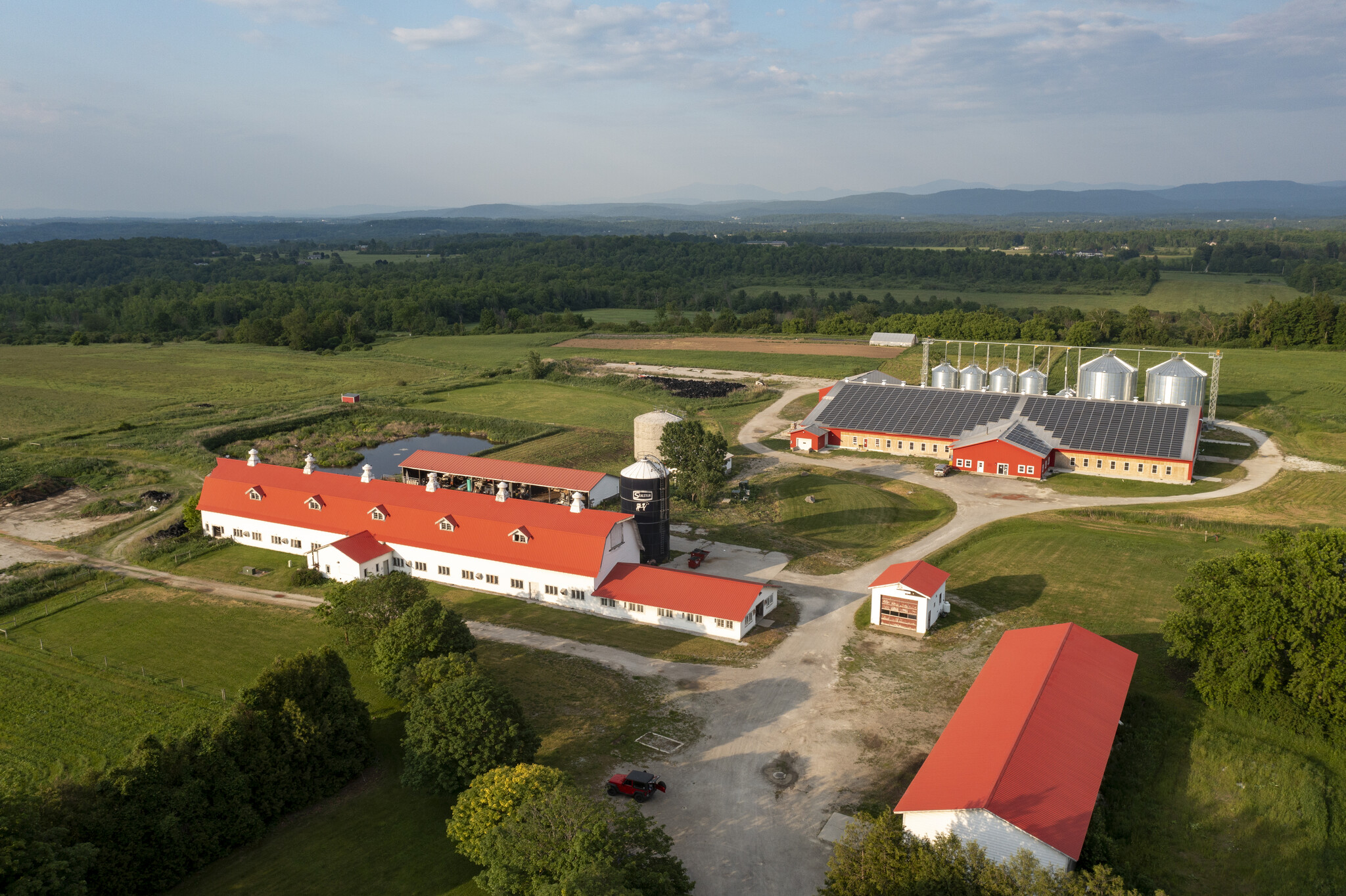 1297 Ethan Allen Hwy, Charlotte, VT for sale Primary Photo- Image 1 of 1