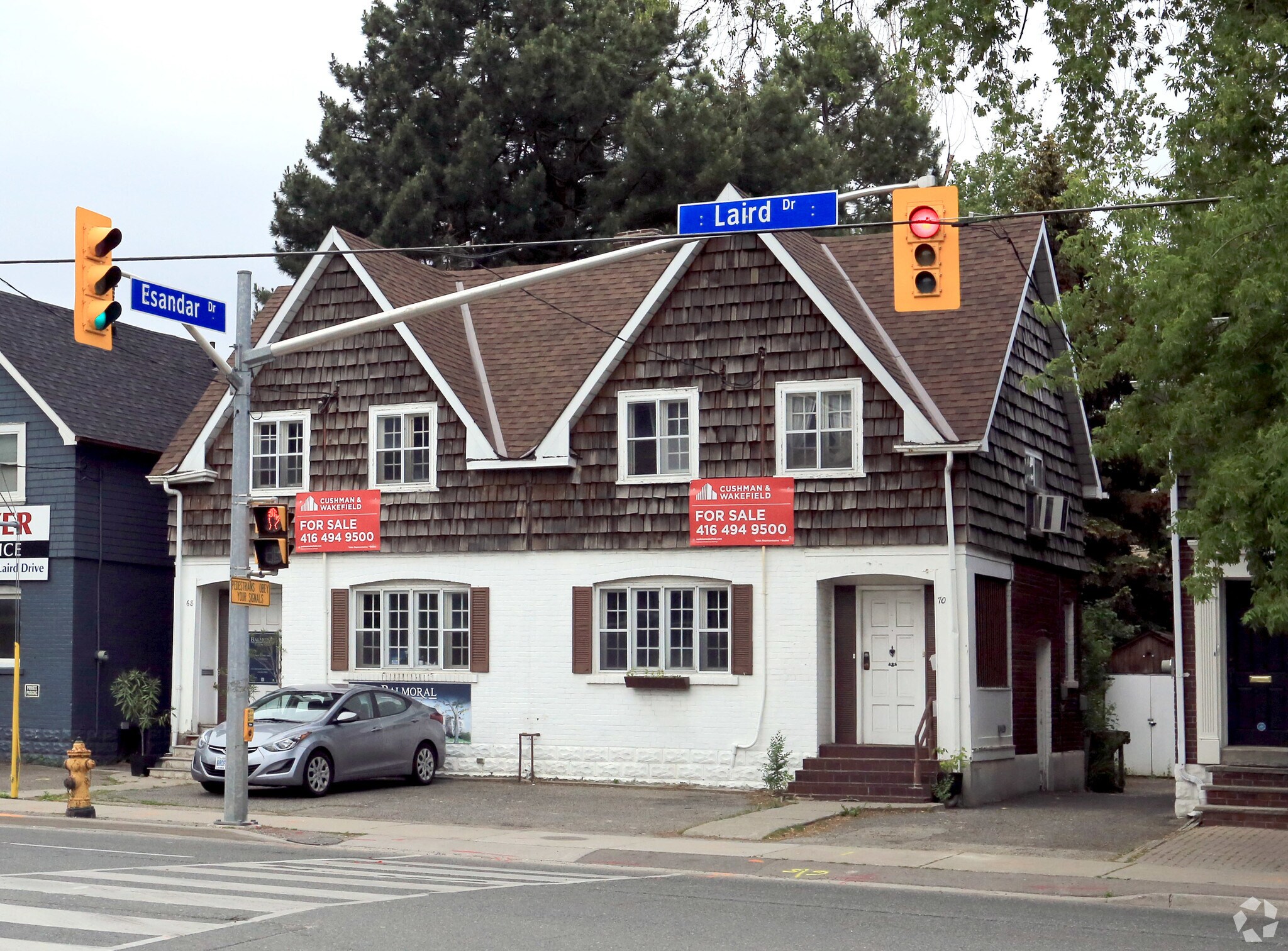 68-70 Laird Dr, Toronto, ON à vendre Photo principale- Image 1 de 1