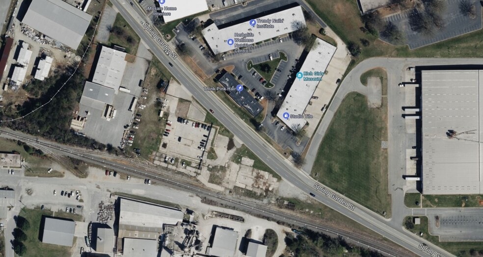 3921 Spring Garden St, Greensboro, NC à louer - Aérien - Image 2 de 3