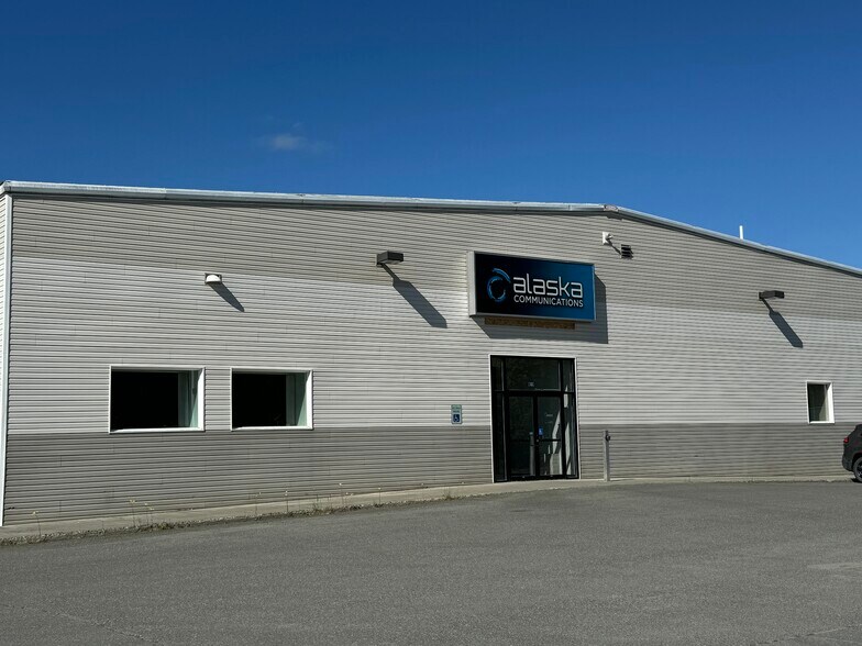 151 Warehouse Dr, Soldotna, AK à louer - Photo du bâtiment - Image 3 de 33