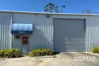 1657 University Pky, Sarasota, FL à louer Photo du bâtiment- Image 2 de 5