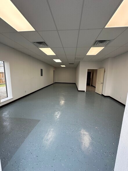 2403 Galveston Ave, Pearland, TX à louer - Photo du bâtiment - Image 2 de 6