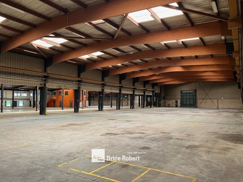 7 Impasse Louis Saillant, Vaulx-en-Velin à vendre - Photo du bâtiment - Image 2 de 5
