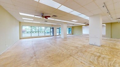 805-815 E Rand Rd, Arlington Heights, IL for lease Building Photo- Image 2 of 13