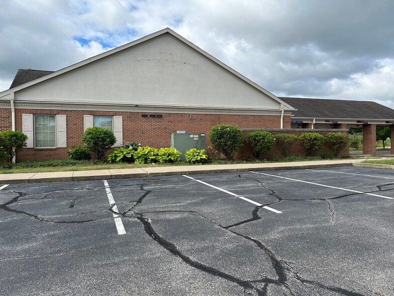 5380 N Abbe Rd, Sheffield Village, OH for lease - Building Photo - Image 2 of 14