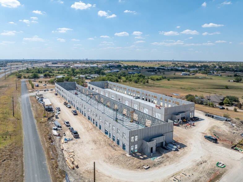 1433 Chris Ln, Pflugerville, TX à louer - Photo de construction - Image 2 de 4