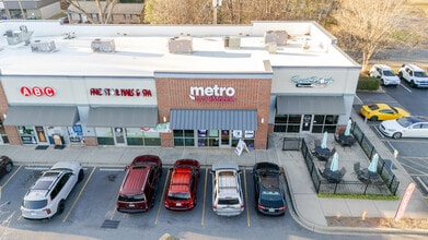 400 Dobys Bridge Rd, Fort Mill, SC for lease Interior Photo- Image 1 of 5