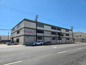 4500 District Blvd, Vernon, CA for lease Building Photo- Image 1 of 1