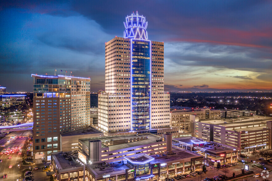 929 Gessner Rd, Houston, TX à louer - Photo du bâtiment - Image 1 de 4