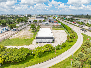 2901 NW 39th St, Miami, FL for lease Interior Photo- Image 2 of 12