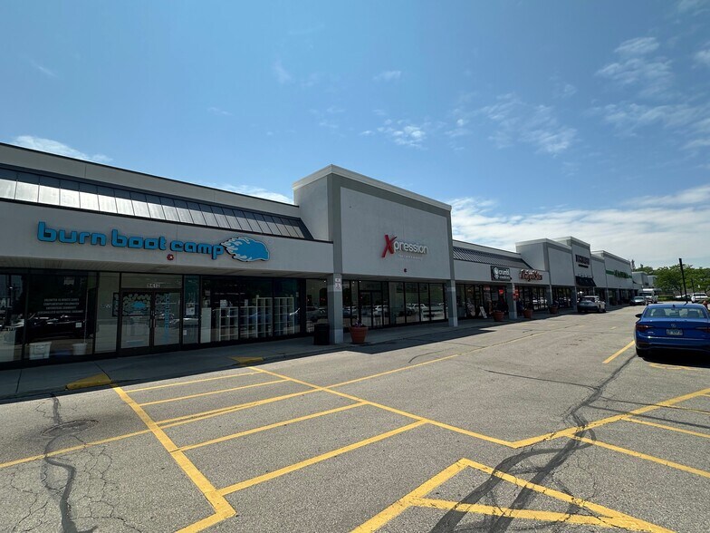 9410-9466 Skokie Blvd, Skokie, IL à louer - Photo du bâtiment - Image 3 de 6