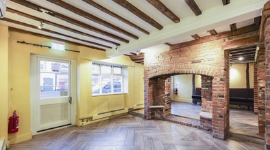 1 Market Square, Amersham for lease Interior Photo- Image 2 of 7