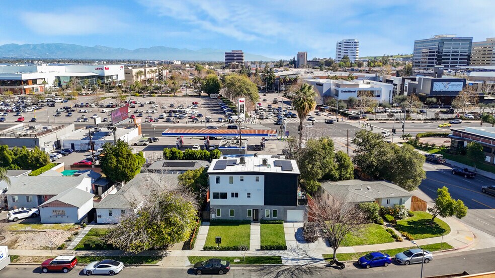 6420 Hanna Ave, Woodland Hills, CA à vendre - Photo du bâtiment - Image 2 de 16