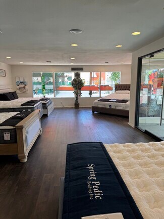 Plus de détails pour 799 E Thousand Oaks Blvd, Thousand Oaks, CA - Commerce de détail à louer