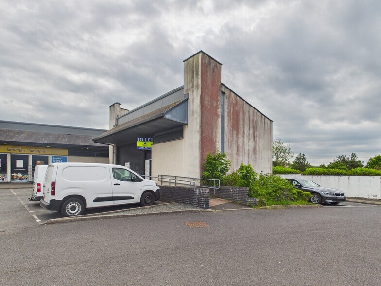 81 Glendoune St, Girvan for lease - Building Photo - Image 2 of 3