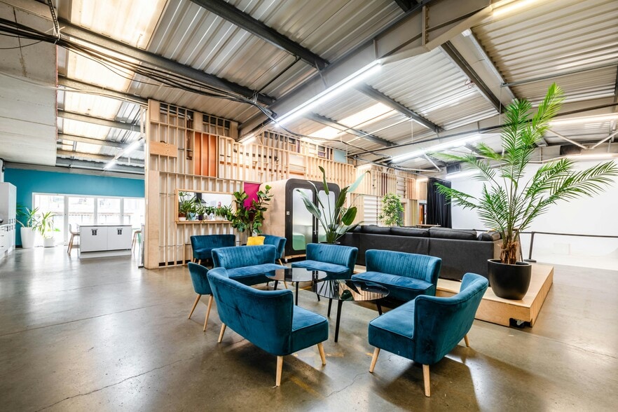 5 Hancock Rd, London for lease - Interior Photo - Image 3 of 21