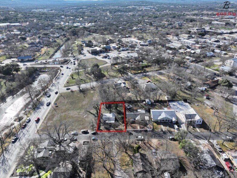 436 Turner Ave, Boerne, TX à vendre - Photo du bâtiment - Image 2 de 3