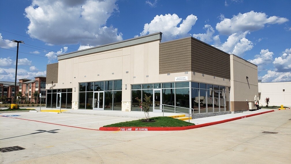 Colonial Pky & Grand Cir, Katy, TX à louer Photo du bâtiment- Image 1 de 16