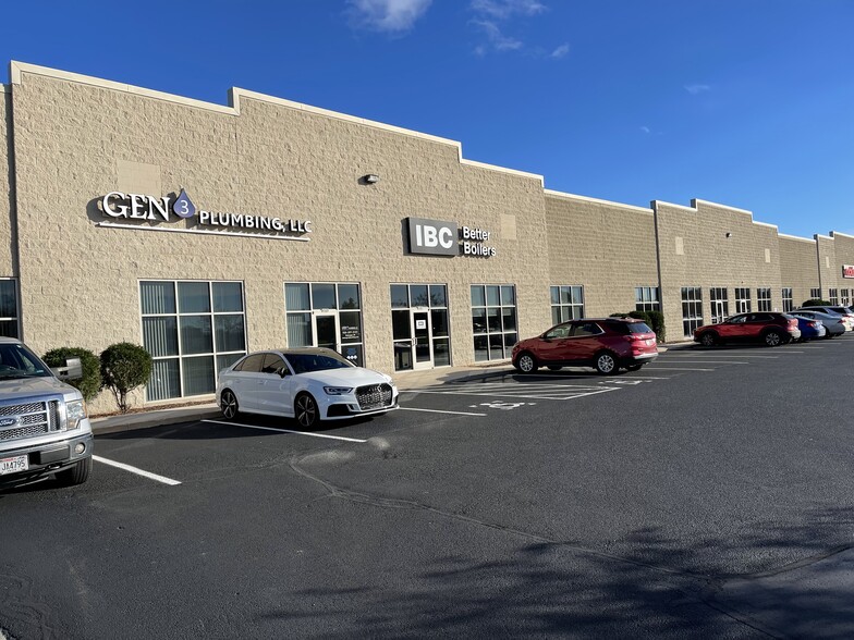 4505-4515 S Taylor Dr, Sheboygan, WI for sale - Building Photo - Image 2 of 12