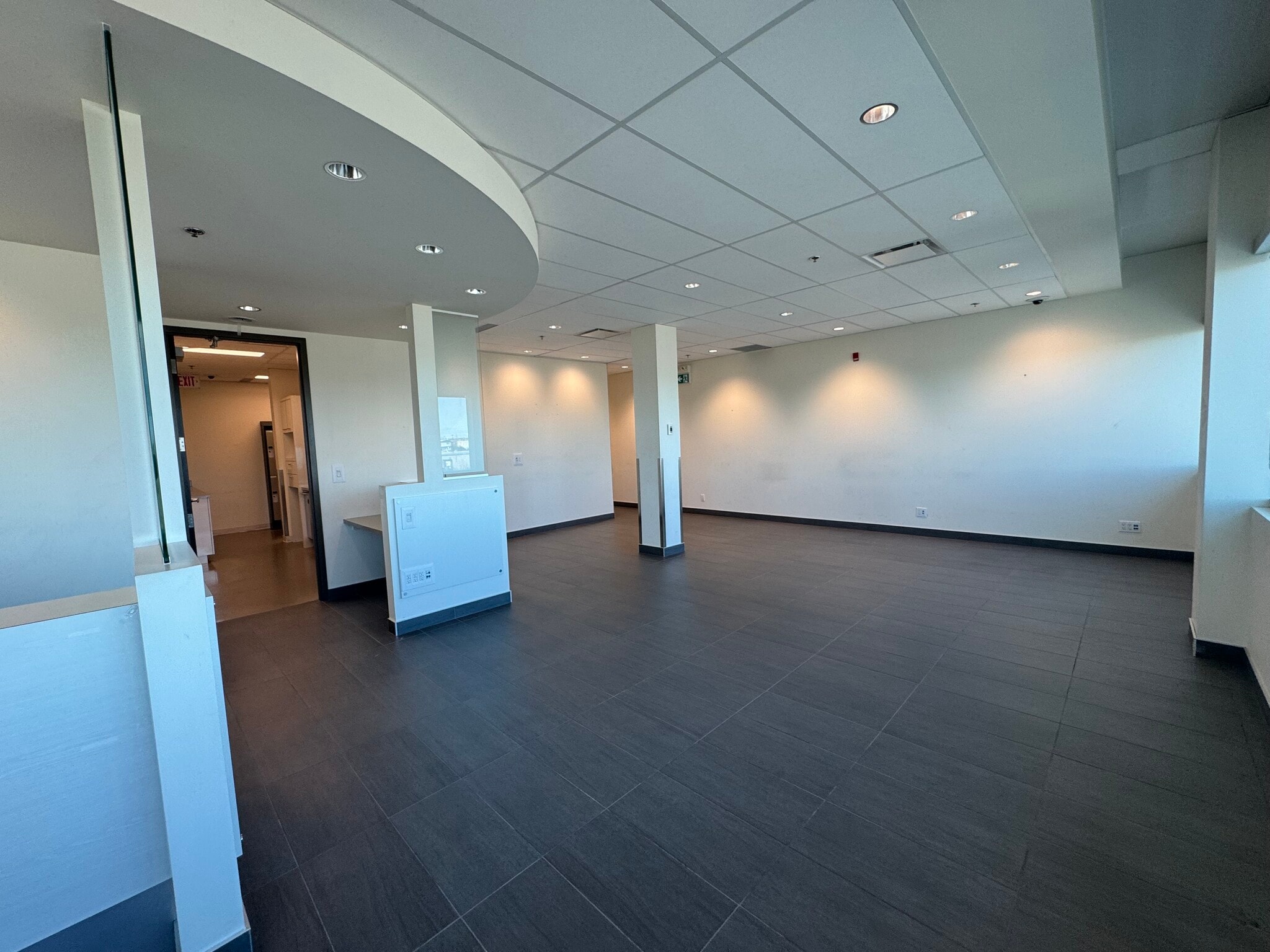 5340 1st St SW, Calgary, AB for lease Interior Photo- Image 1 of 9