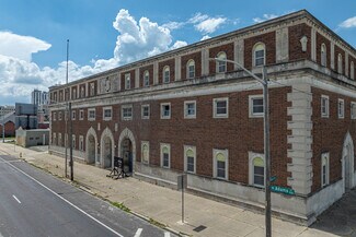 Plus de détails pour 523 NE Adams St, Peoria, IL - Sports et divertissement à vendre