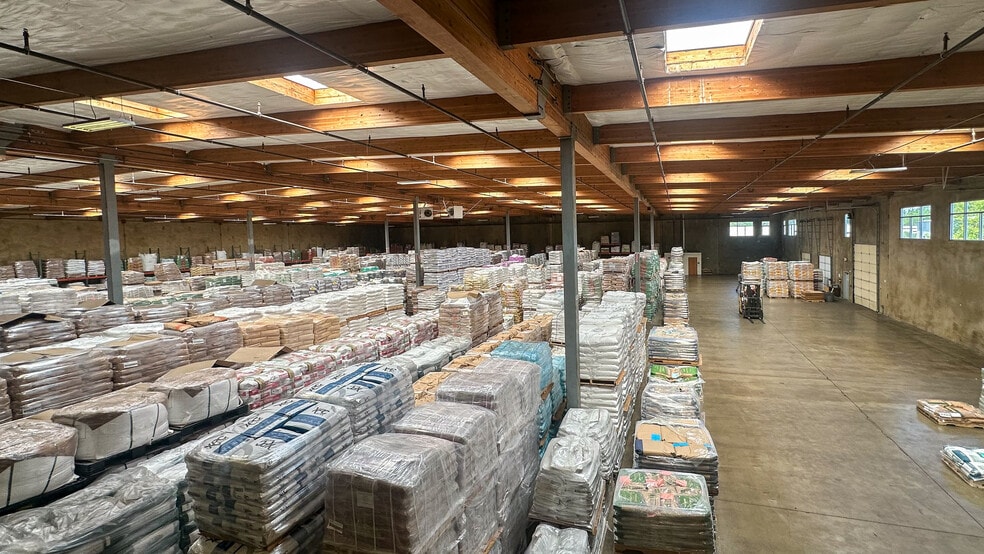 2805 Industrial Ave, Hubbard, OR for lease - Interior Photo - Image 3 of 5