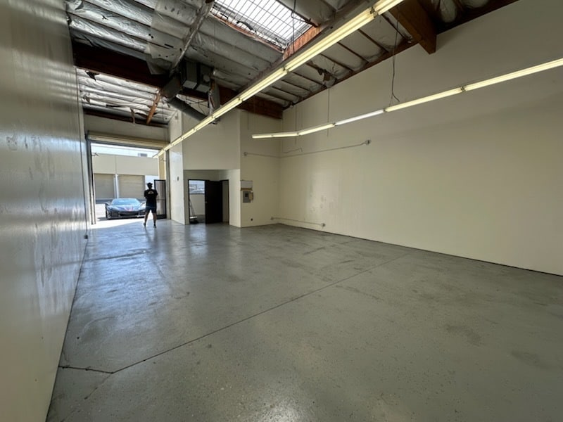 16932 Gothard St, Huntington Beach, CA for lease Interior Photo- Image 1 of 1