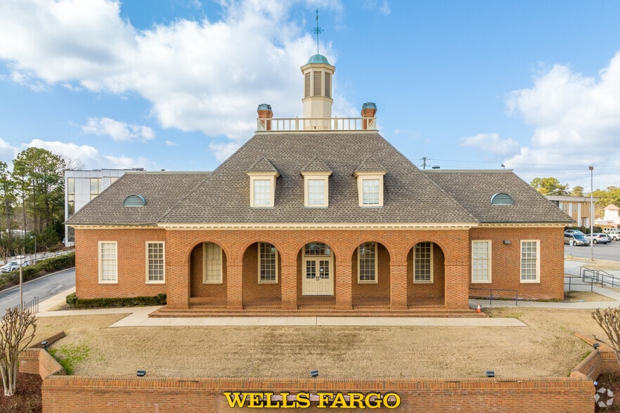 1600 Montgomery Hwy, Birmingham, AL for sale - Building Photo - Image 1 of 7