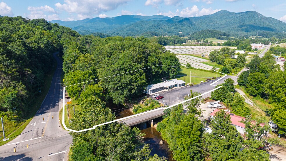 6306 Pigeon Rd, Canton, NC à vendre - Aérien - Image 2 de 13