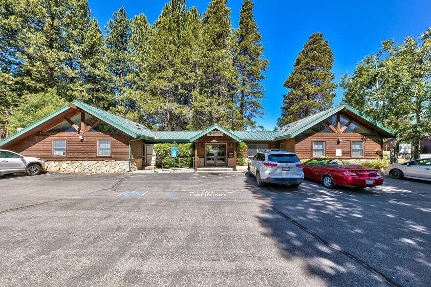 812 Emerald Bay Rd, South Lake Tahoe, CA à vendre - Photo du bâtiment - Image 2 de 9